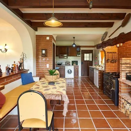 Casa Das Lampas * סינטרה